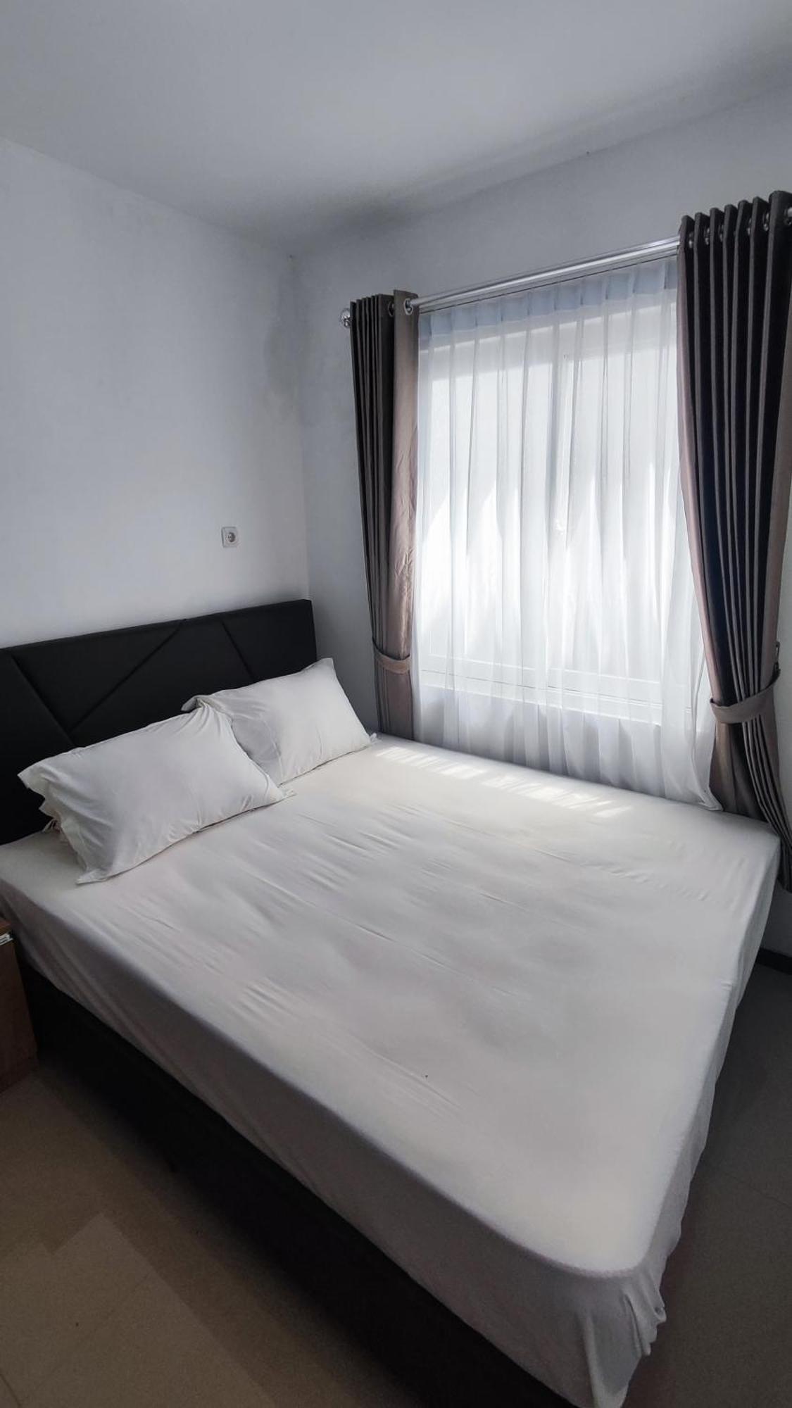 Villa Royal Arois Syariah Dekat Jatim Park 3 Tlekung エクステリア 写真