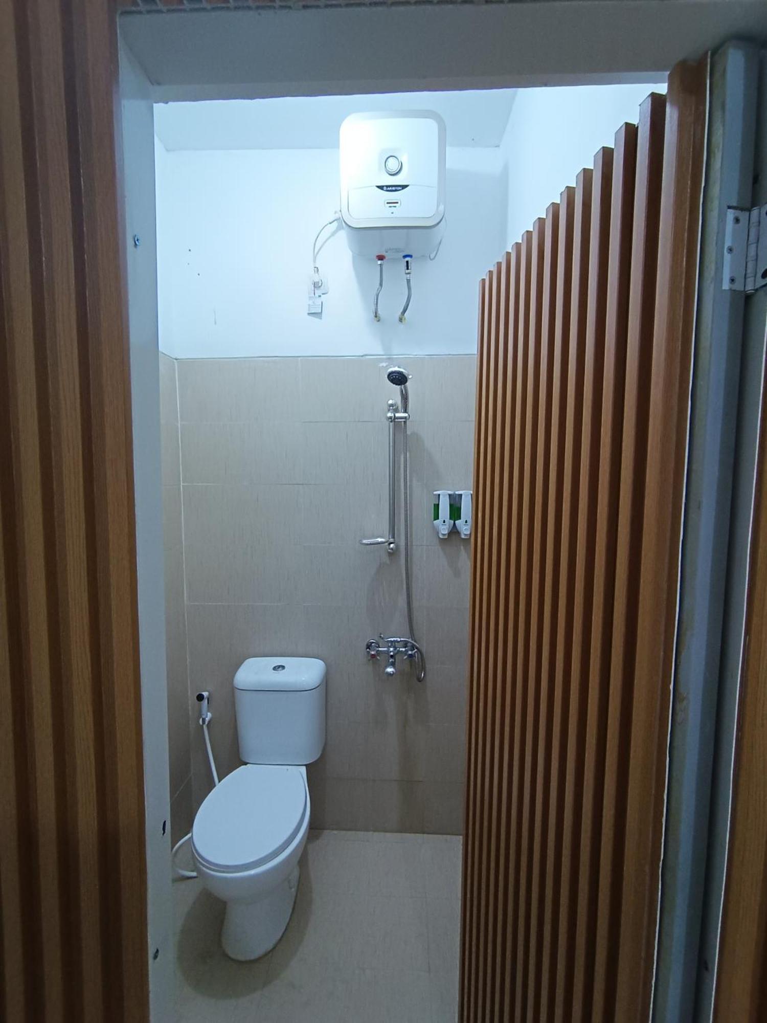 Villa Royal Arois Syariah Dekat Jatim Park 3 Tlekung エクステリア 写真